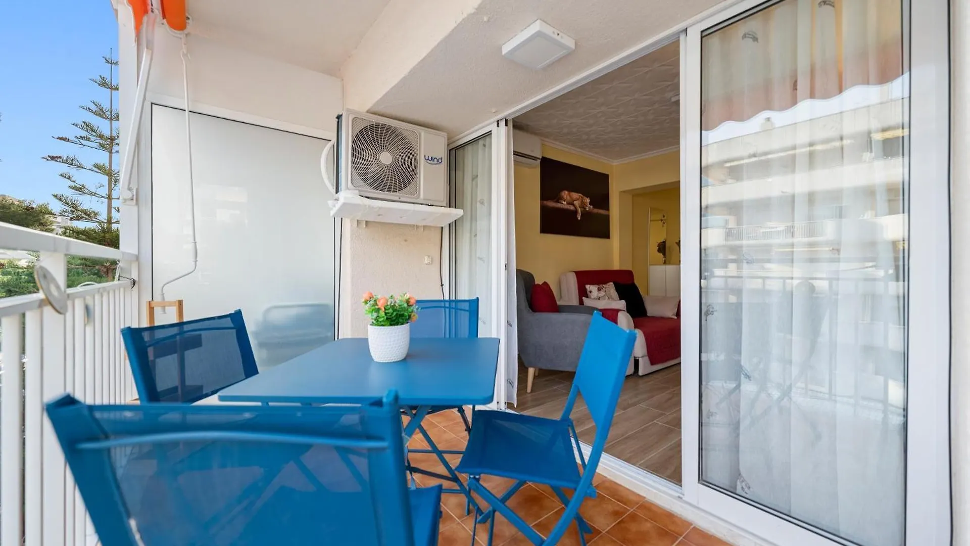 Hauzify I Apartament Van Gogh Salou