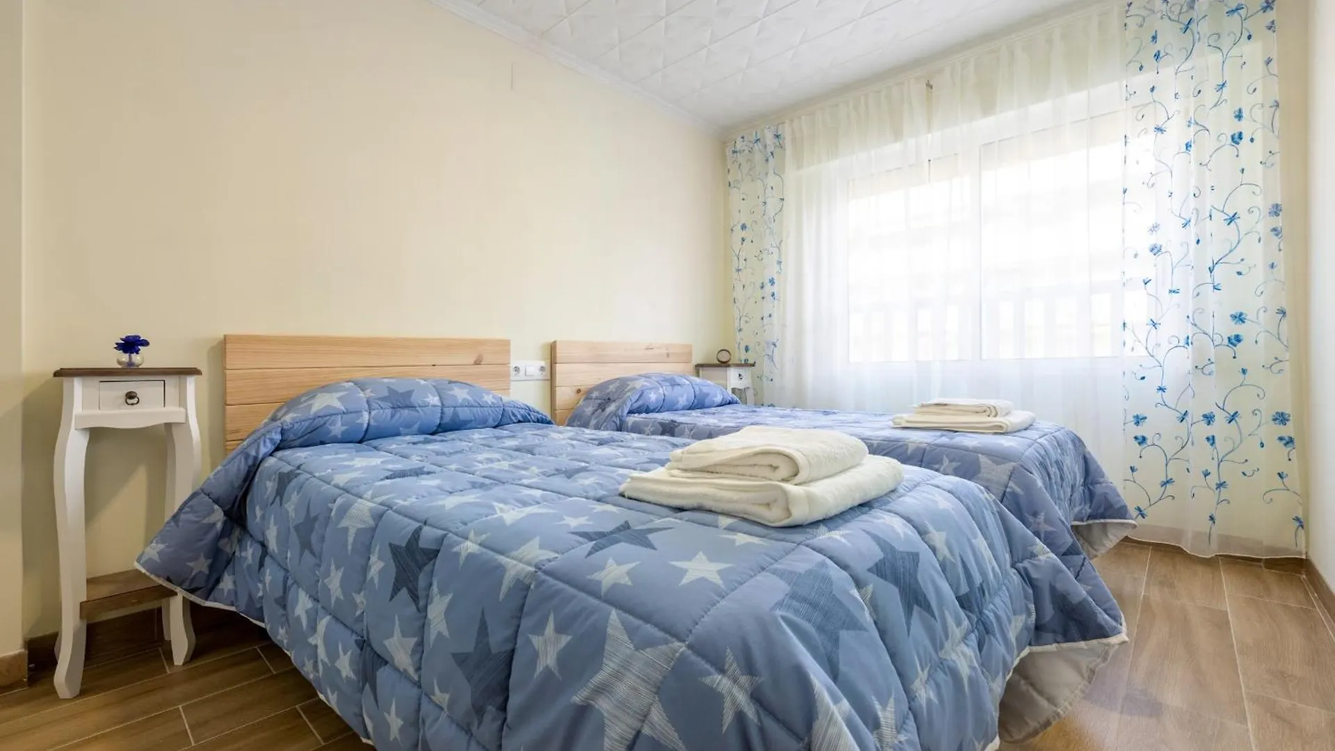 Apartment Hauzify I Apartament Van Gogh Salou