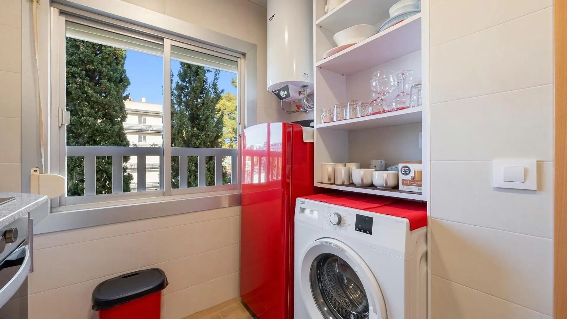 Hauzify I Apartament Van Gogh Salou Apartment